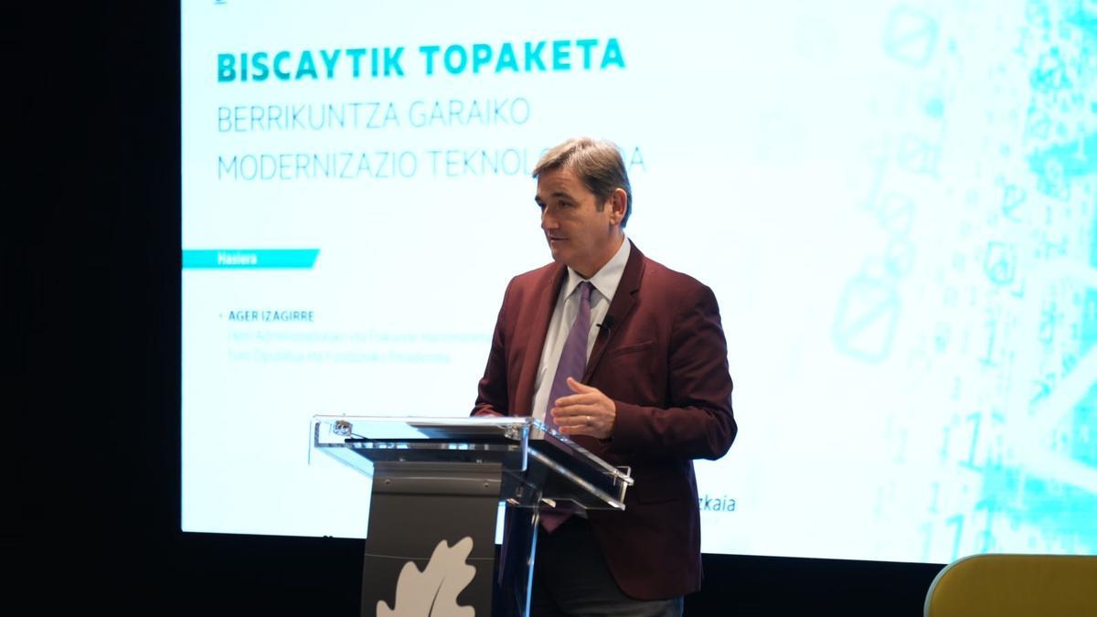 Momento de la intervención inicial de Ager Izagirre