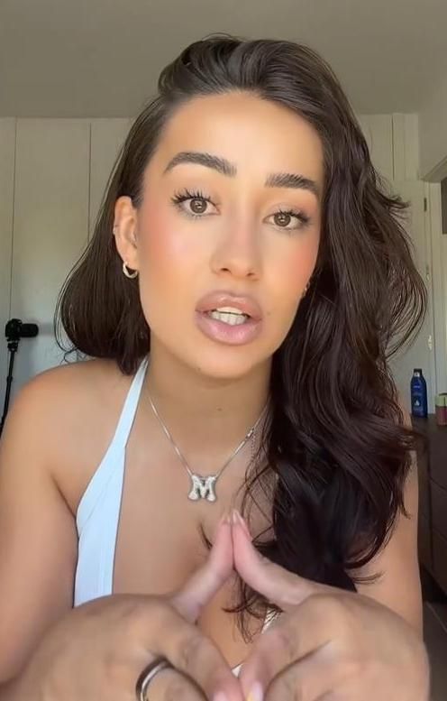 La influencer lamenta que haya tanta gente deseándole mal.