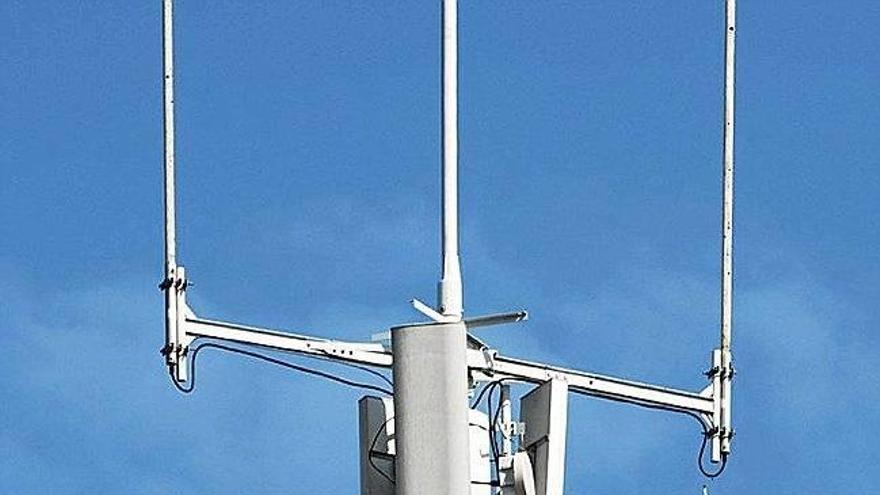 EH Bildu pide al PNV que favorezca la aprobación de la ordenanza de antenas