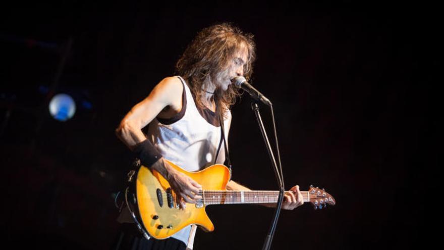 Muere Robe Iniesta, líder de Extremoduro, a los 63 años