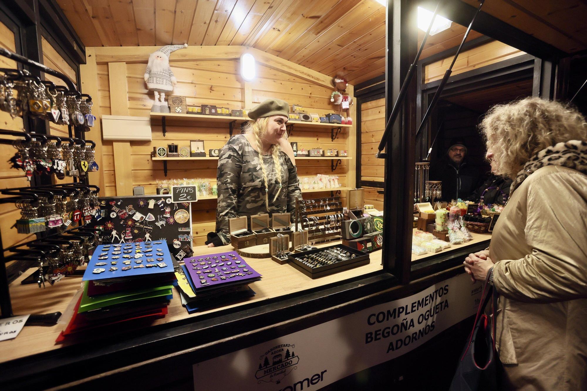 La Florida se sumerge en la Navidad con su mercado y el Belén