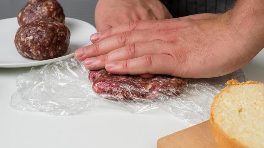 Ojo con la comida envasada al vacío: este es el gran error que nadie ve, según el cocinero Fernando Canales
