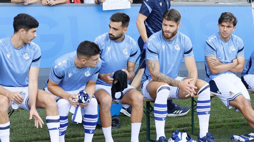 El Mirandés pregunta por Carlos Fernández, pero lo tiene difícil