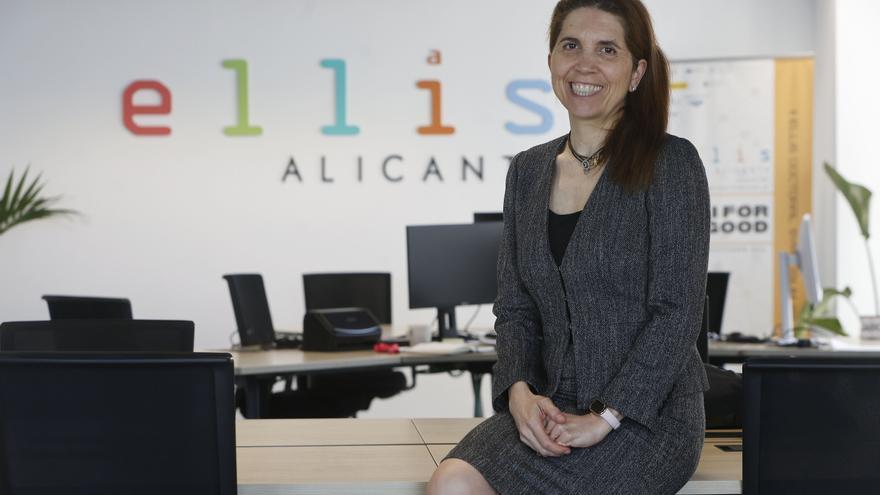 Nuria Oliver: "Con la inteligencia artificial no hay nada gratis"