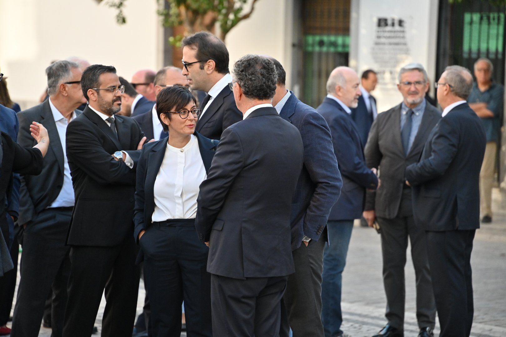 Multitudinaria despedida a Fernández Vara