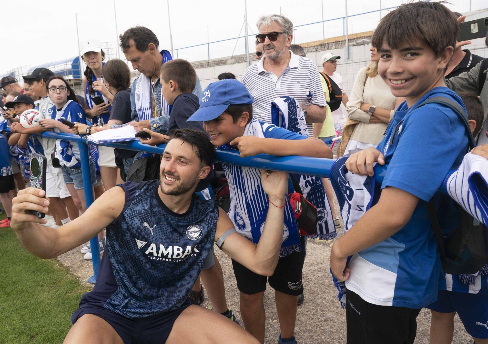 En imágenes: Una afición entregada al Alavés