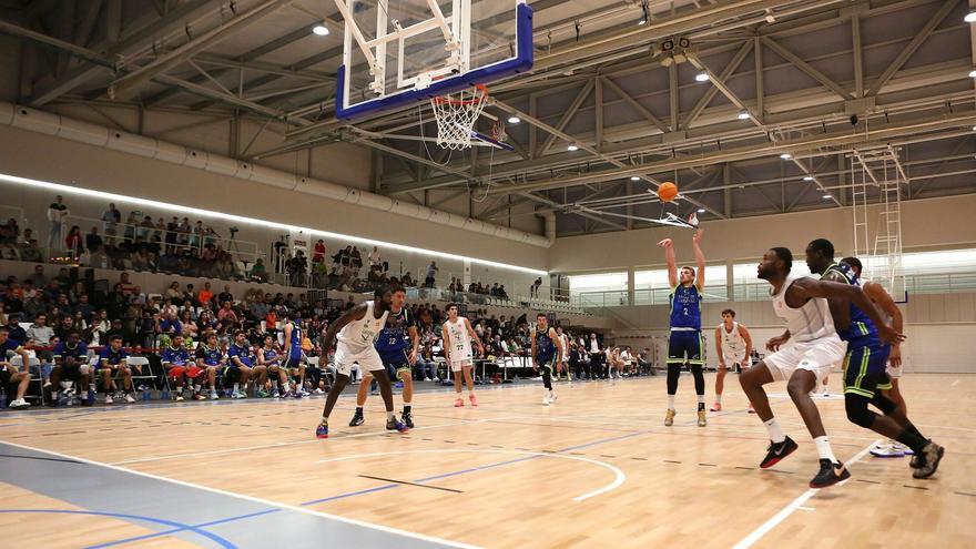 Castillo de Gorraiz cae derrotado 90-78 bajo mínimos ante Clínica Ponferrada