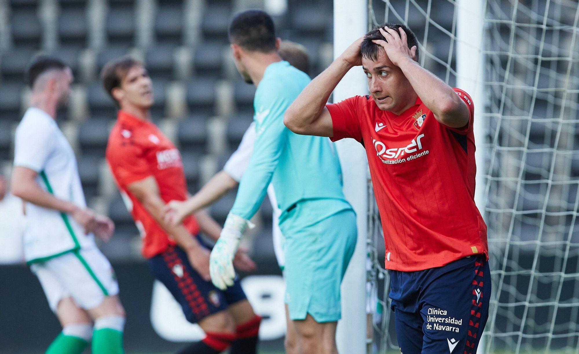 Fotos del partido amistoso entre Osasuna y Racing