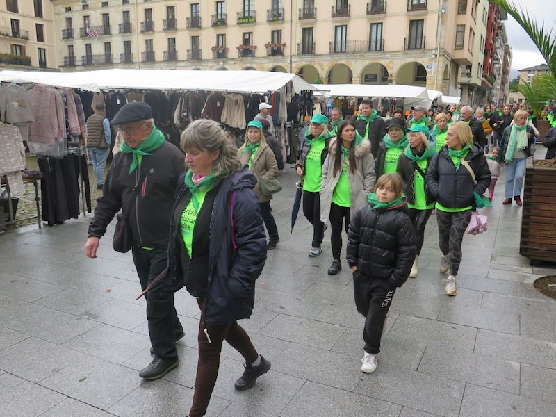 La marcha contra el cáncer de Urretxu y Zumarraga, en imágenes