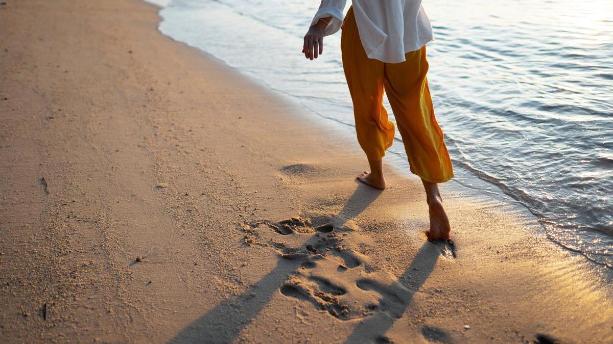 Un paseo por la playa.