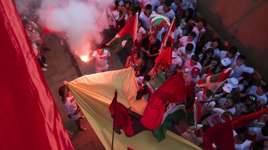 Fotos del cohete de fiestas de Lumbier 2025