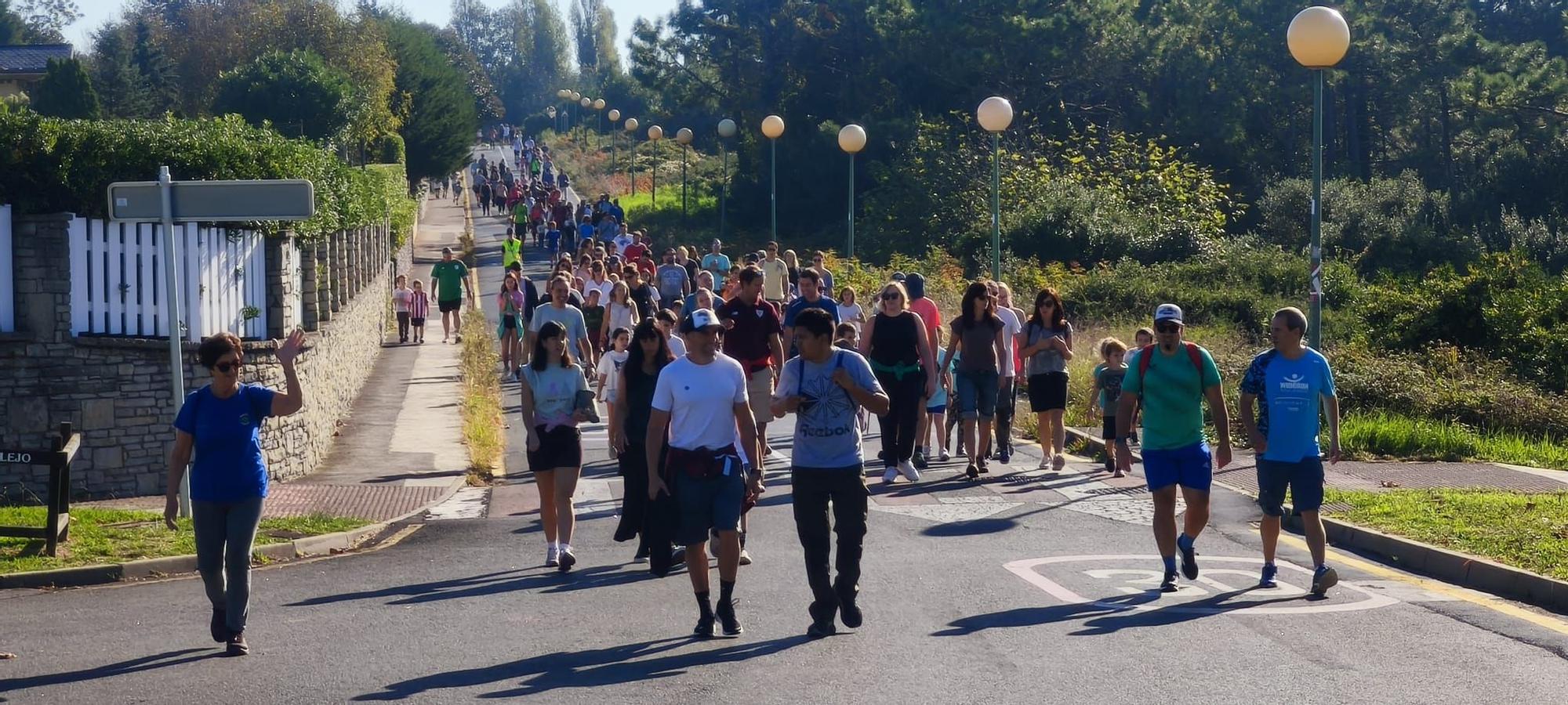 Más de 900 personas  disfrutan de la marcha regulada de Algorta