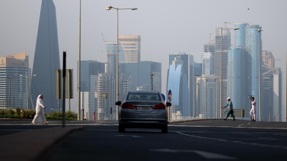 Inés, la niña de Getxo en Catar, que quiere detener los bombardeos con un cohete de cartón