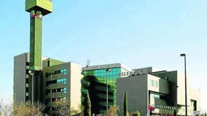 Telemadrid despide a 860 profesionales y se queda con 300