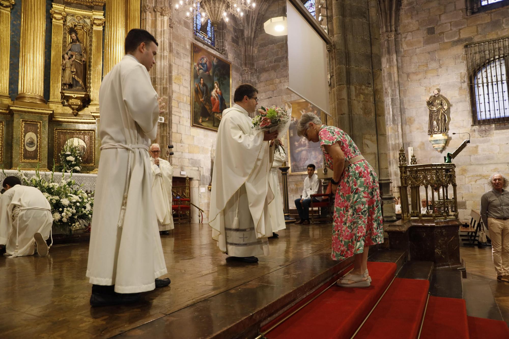 En imágenes: Una popular misa celebra los 125 años de la coronación de la Virgen de Begoña