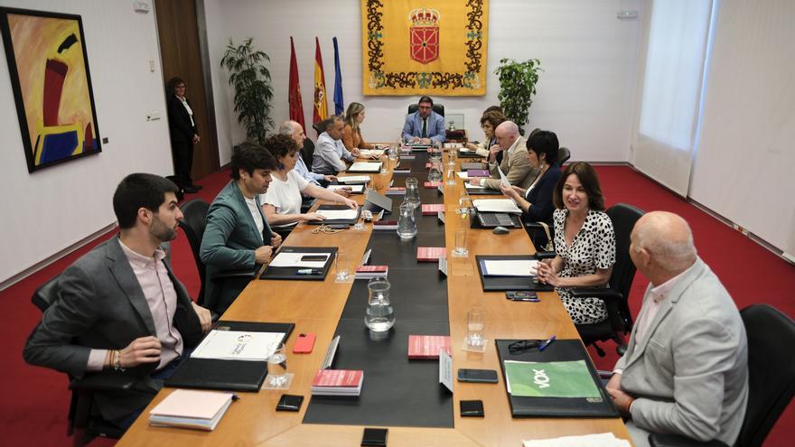 Los partidos del Parlamento de Navarra ultiman las conclusiones de la comisión de investigación para este miércoles