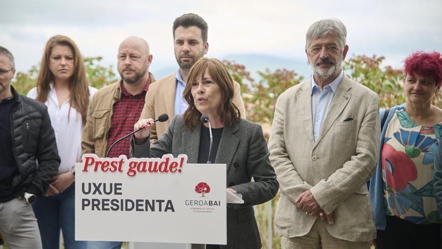 Acto de Geroa Bai con Uxue Barkos y Koldo Martínez