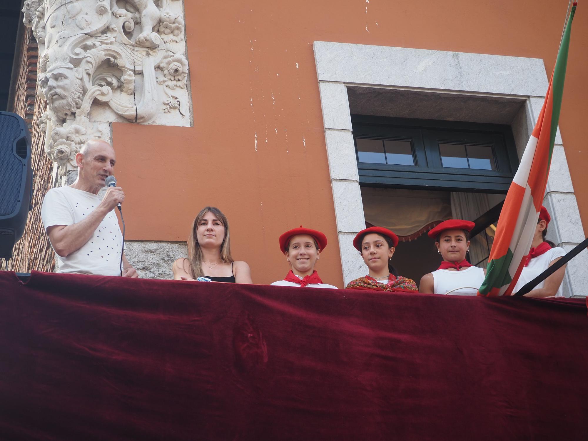 Zestoa ya respira ambiente de fiesta
