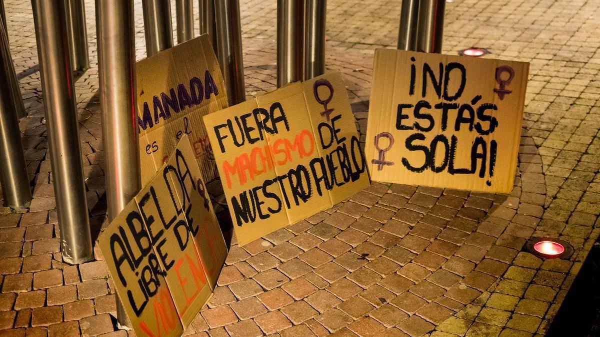 Concentración en protesta por una agresión sexual.