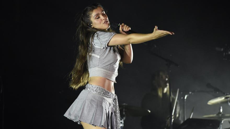 Amaia llena el Escenario Natural de Pirineos Sur en un concierto con Izaro