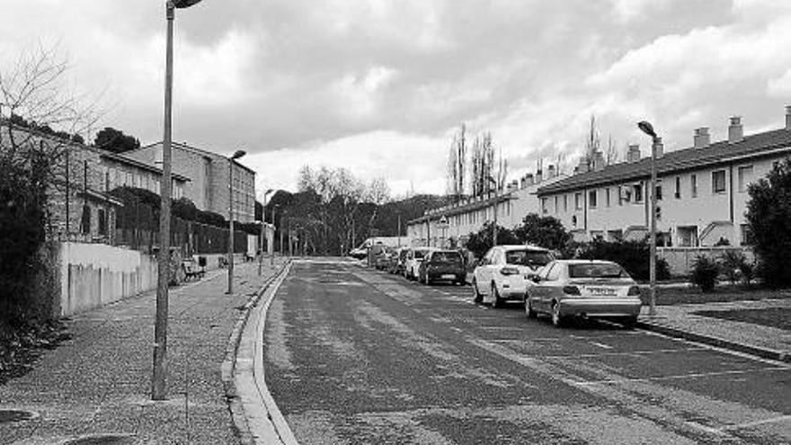 Luminarias situadas en la calle Macocha, junto al instituto de Tafalla.