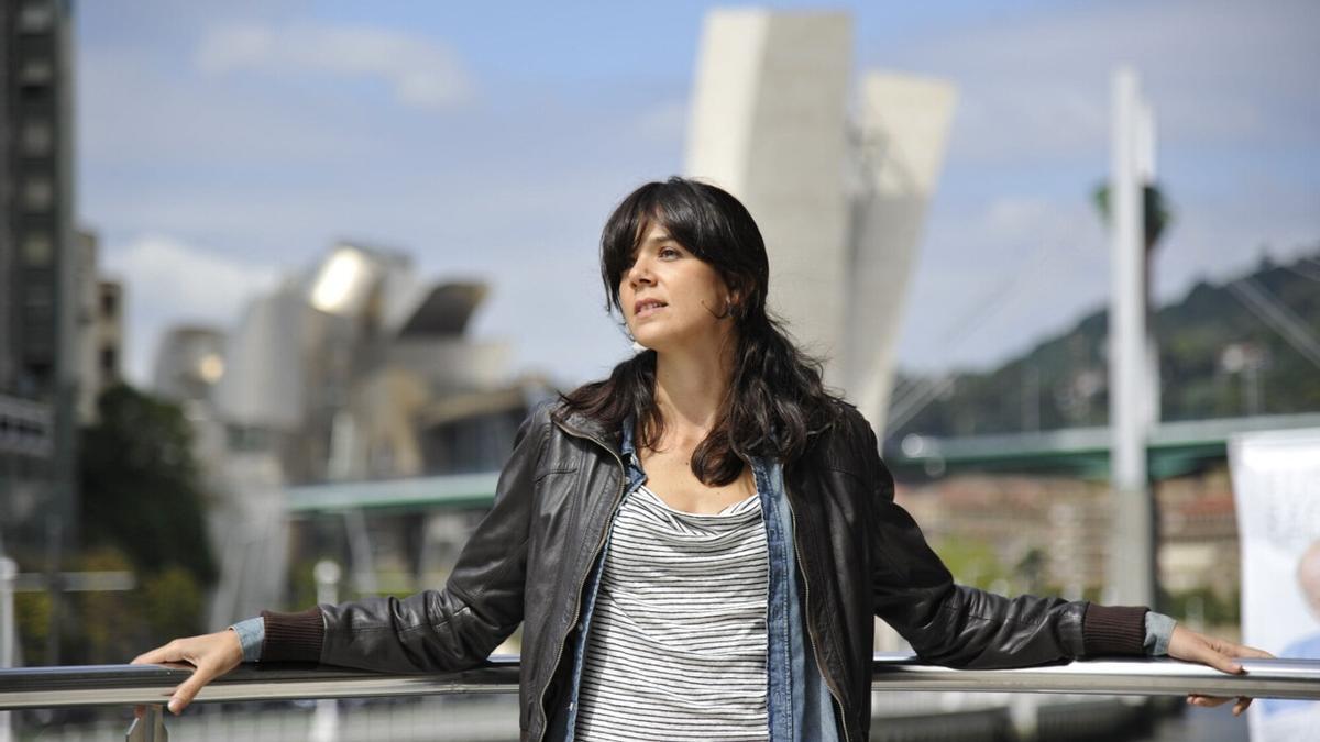 La escritora Lara Moreno, retratada en Bilbao en 2013.