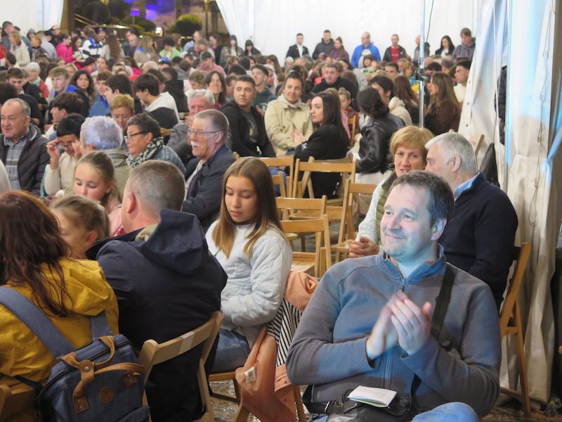 El Día de las Cuadrillas de fiestas de Urretxu, en imágenes
