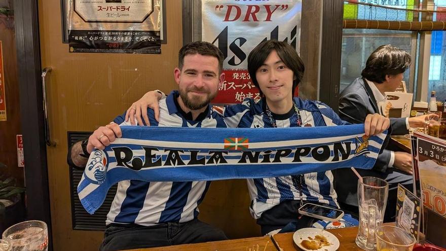 La afición de la Real en Japón aguarda la semifinal de Copa