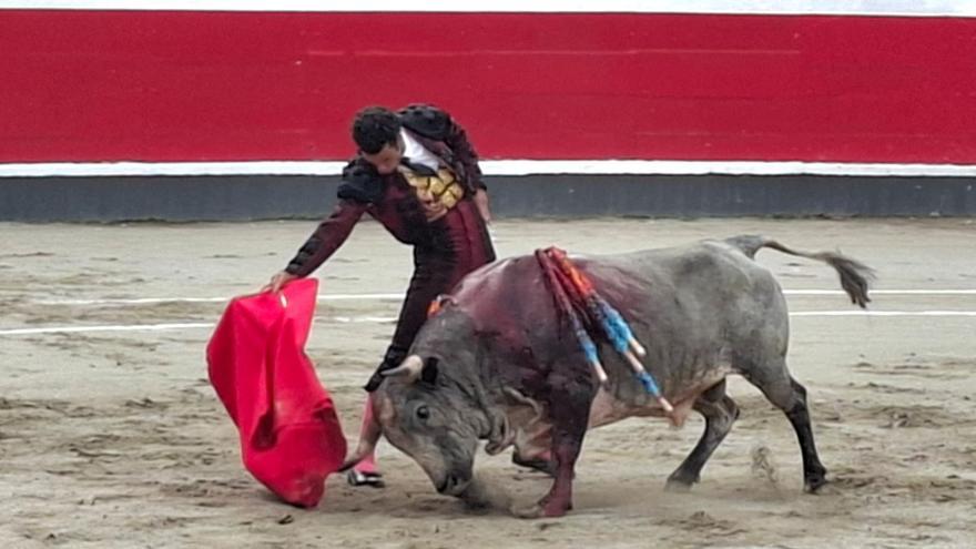 Sendas orejas para Morenito  de Aranda y Fernando Molina