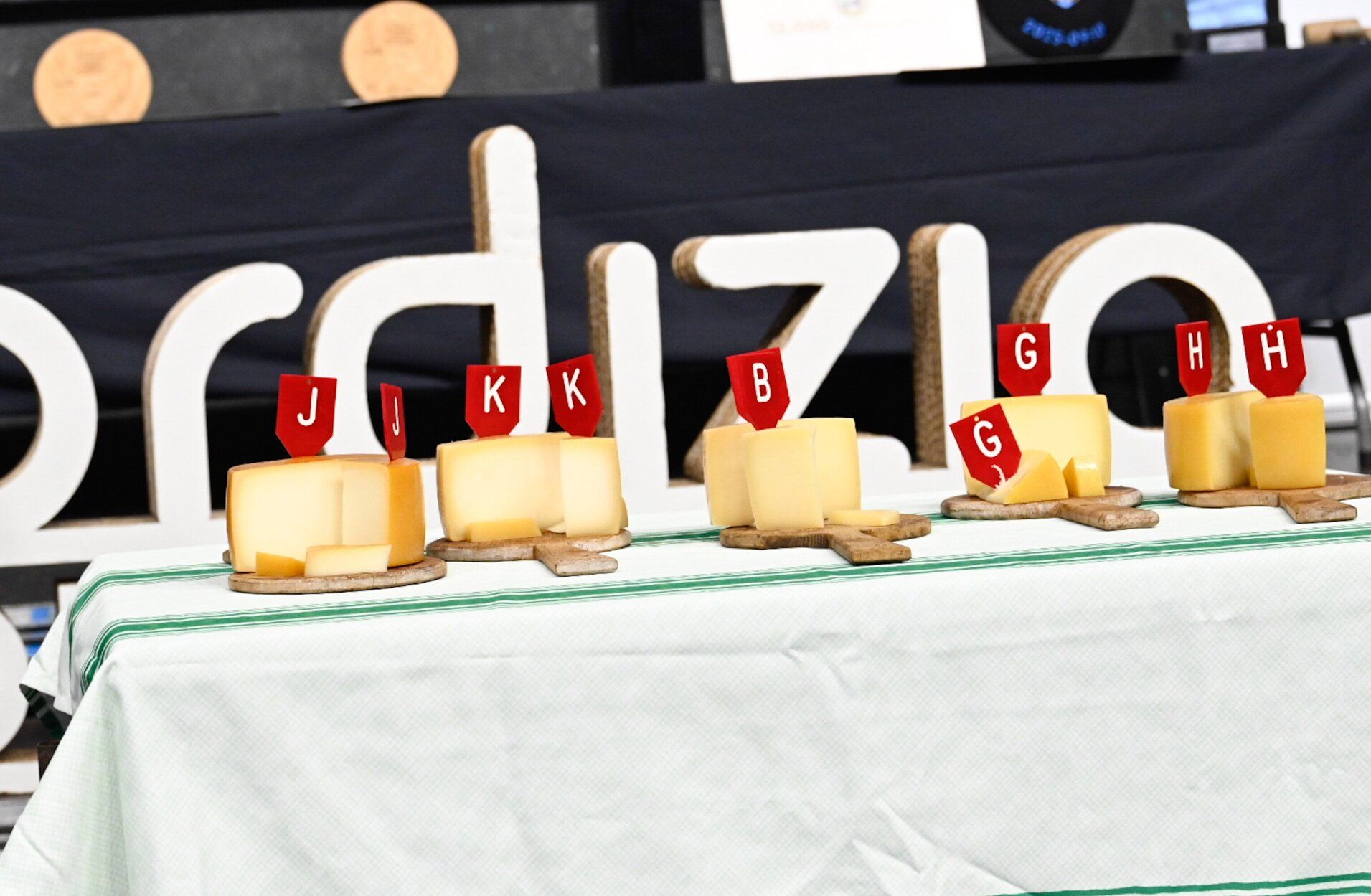 Las mejores imágenes del concurso de quesos de Ordizia