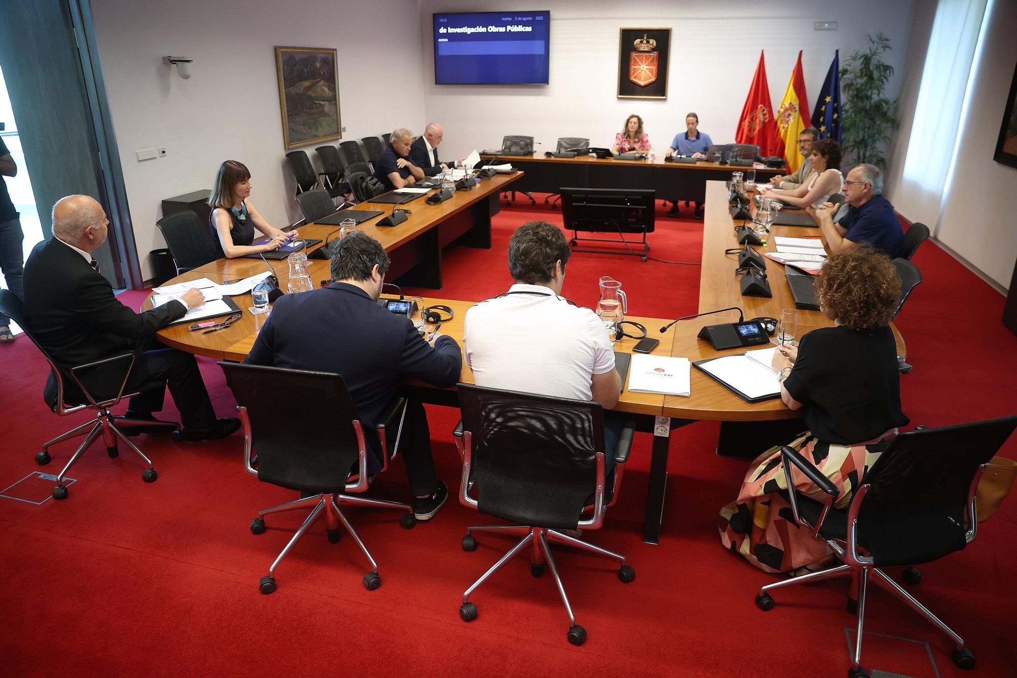 Imágenes de la primera sesión de la comisión de investigación