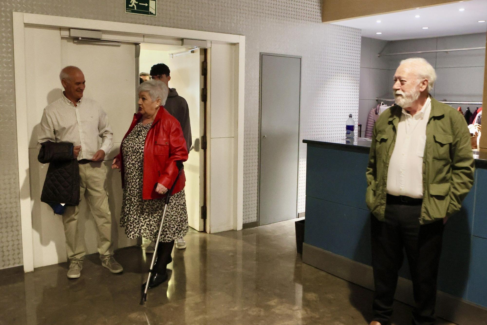 En imágenes: Homenaje al histórico entrenador de atletismo alavés Víctor Clemente