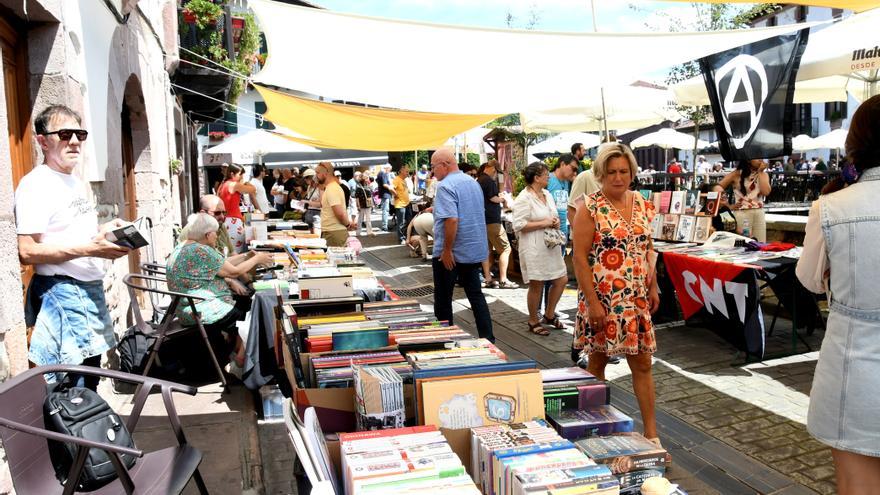 Éxito de la Micro Feria del Libro de Txokoto