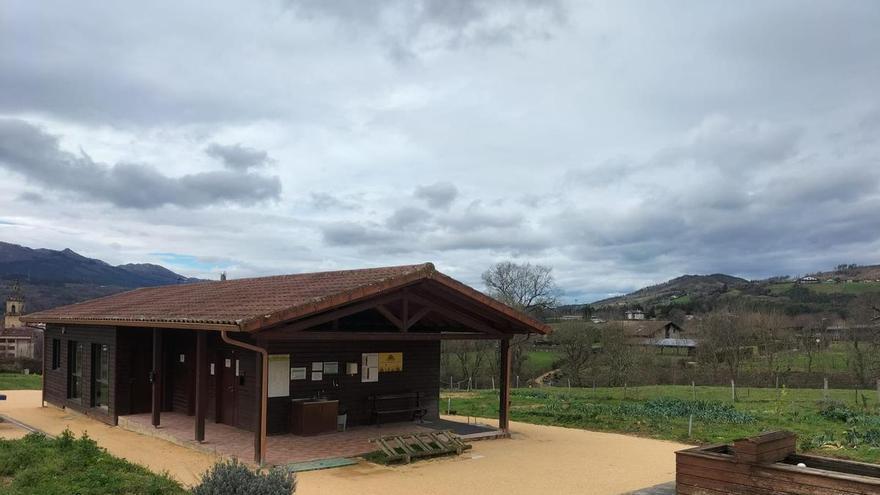 Los huertos municipales de Iurreta siguen creciendo y despertando interés