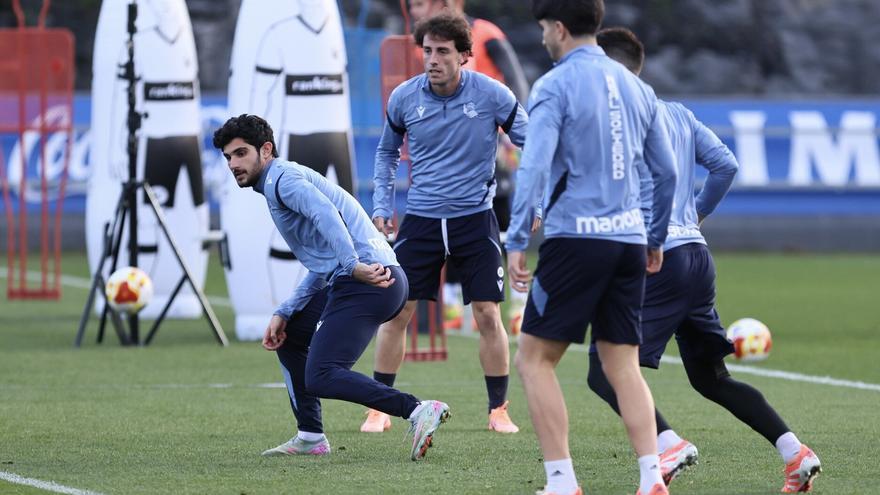 Oyarzabal, novedad en la convocatoria para la Copa