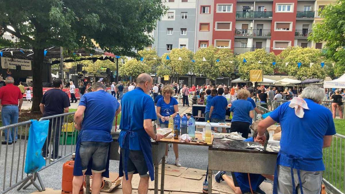 Imagen de una edición anterior de las fiestas de Lapice / Comité de festejos de Lapice - Elizatxo Imagen de una edición anterior de las fiestas de Lapice / Comité de festejos de Lapice - Elizatxo