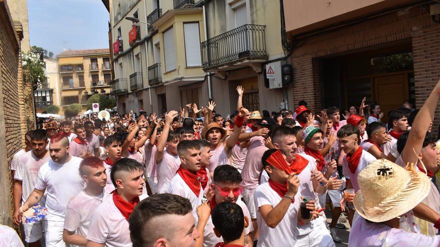 Las claves para no quedarte sin voz durante las fiestas, según una logopeda