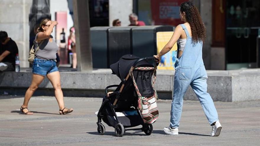 El Congreso convalida la ampliación de los permisos parentales con apoyo de todos los grupos salvo Vox