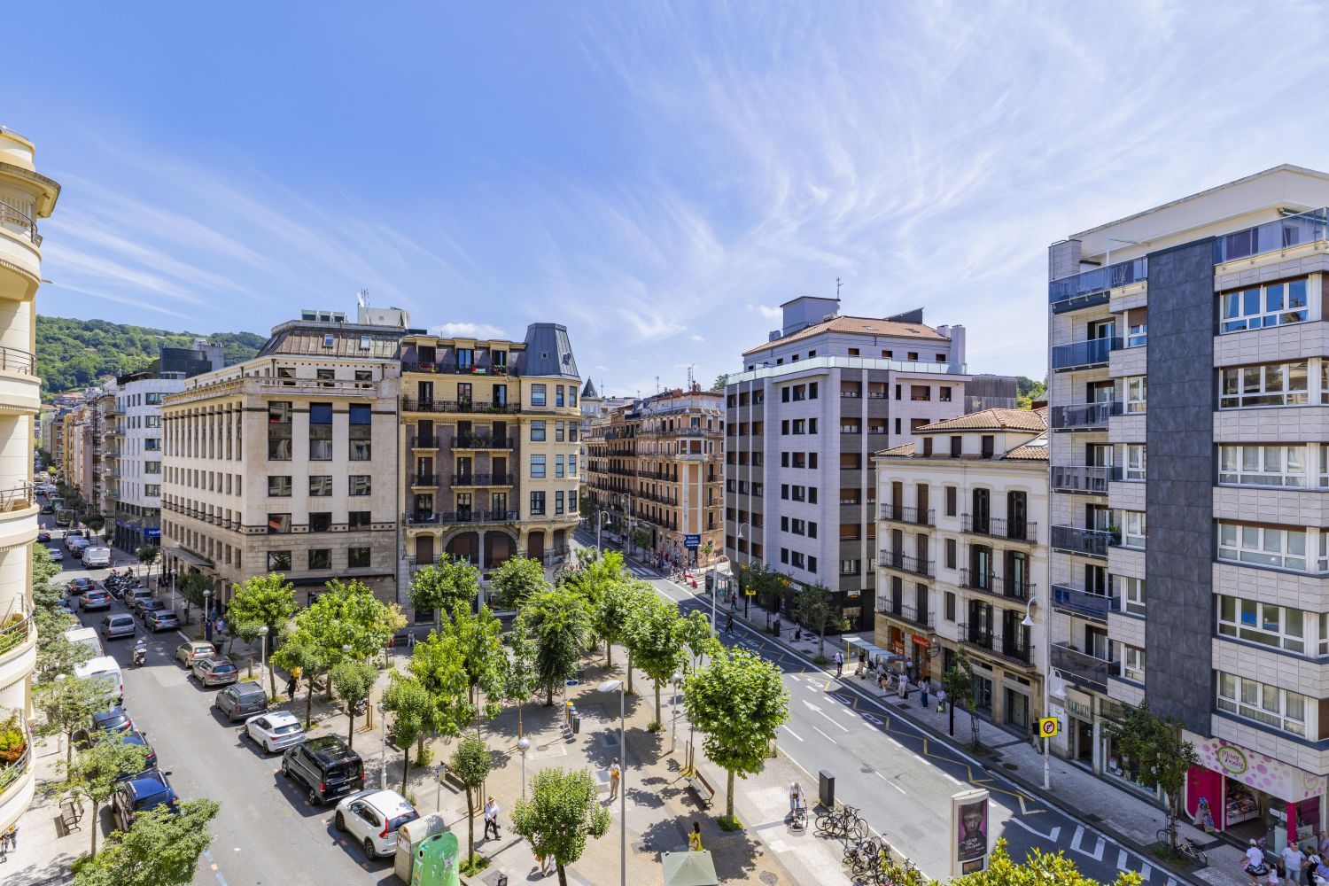 Vivir en el corazón de San Sebastián: espacio, luz y carácter en el Gros más exclusivo