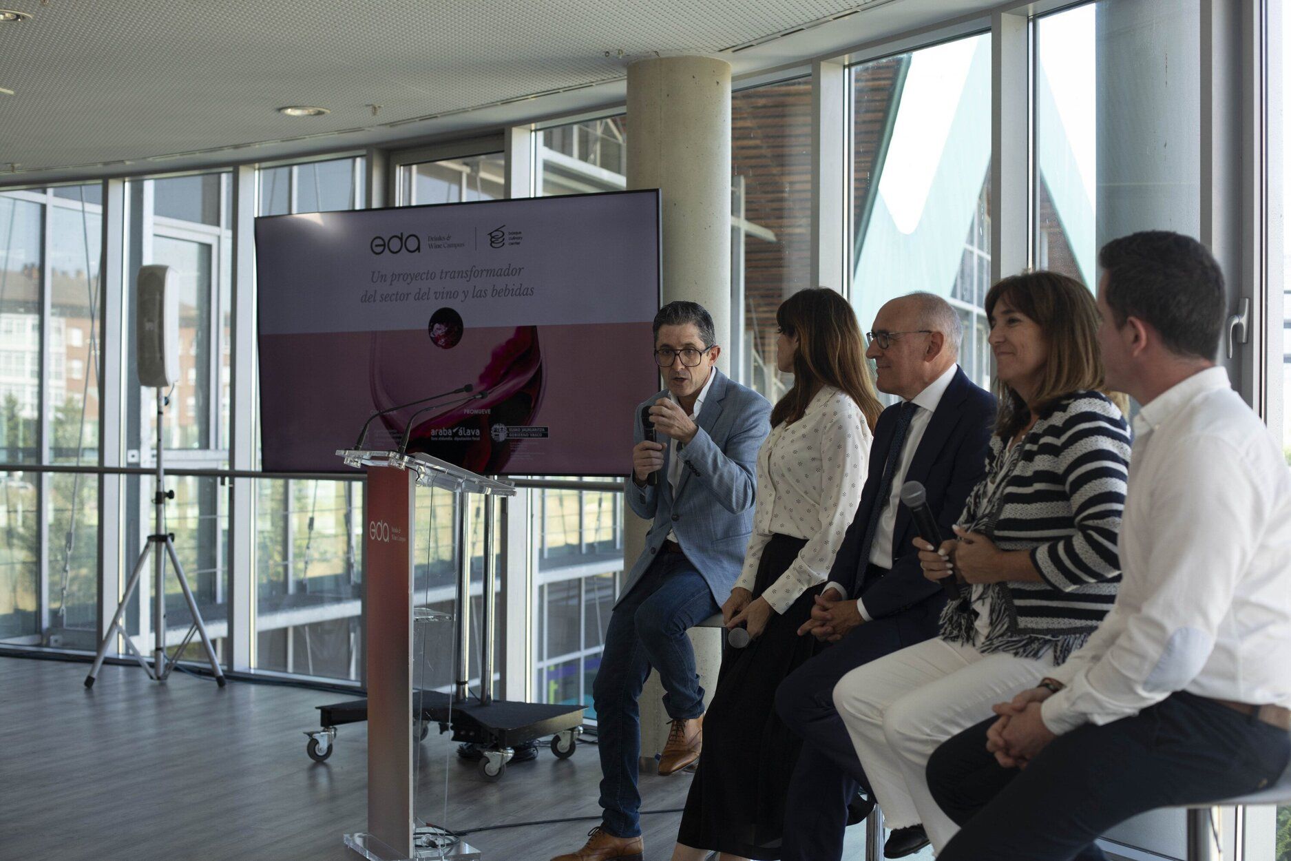 En imágenes: Así se han presentando las novedades del campus del vino de Álava