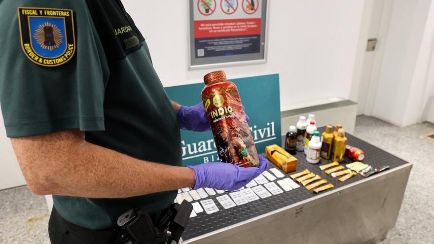 Pillado un guardia civil en el Puerto de Bilbao con 120 kilos de cocaína en el coche patrulla