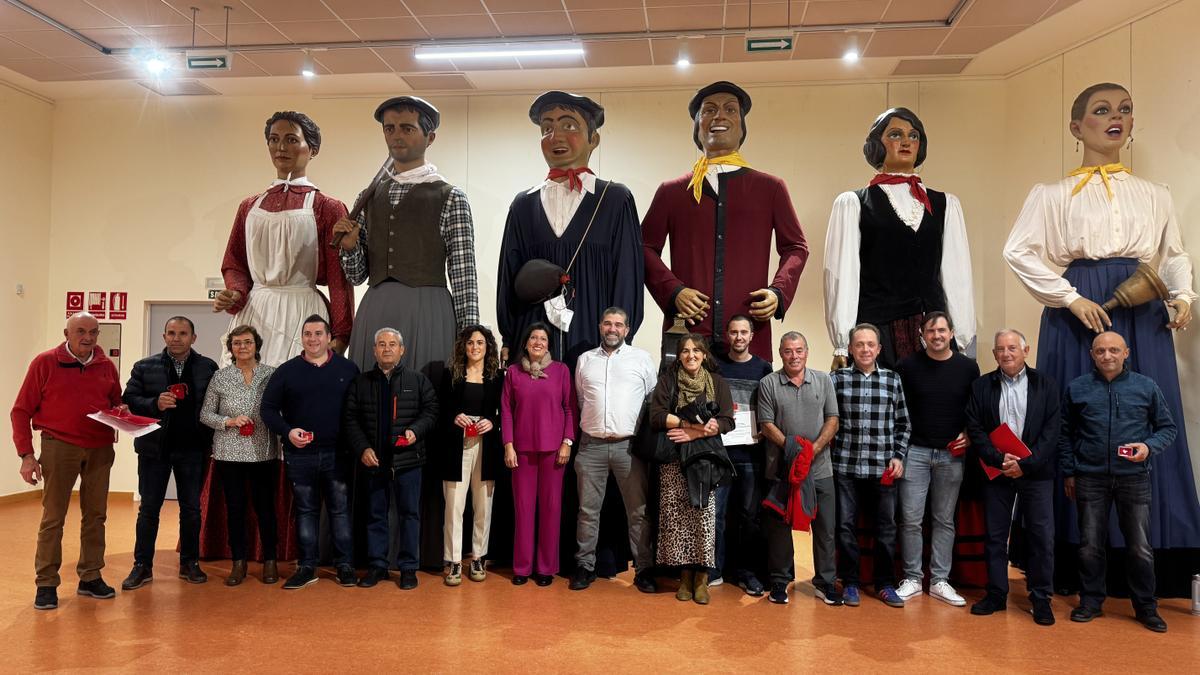 Los y las galardonadas en el acto de Adona celebrado en Lodosa