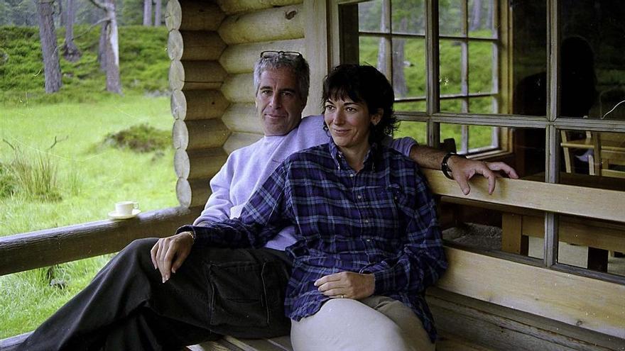Ghislaine Maxwell niega ante la Justicia estadounidense que Epstein tuviera una lista de clientes famosos
