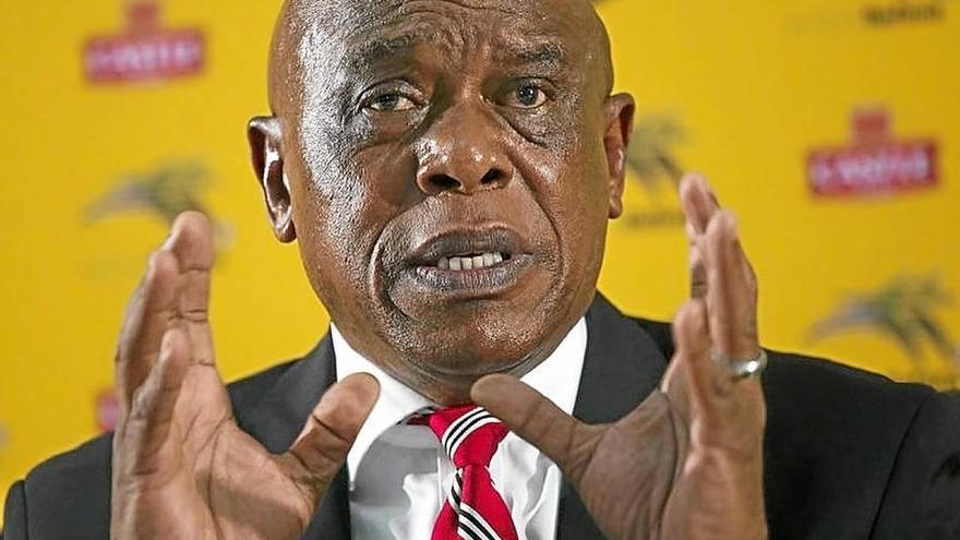 Tokio Sexwale confirmó ayer su candidatura a la presidencia de la FIFA
