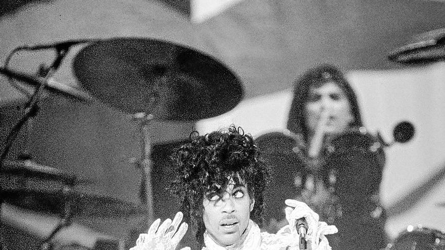 Un viaje alrededor de las 684 canciones de Prince