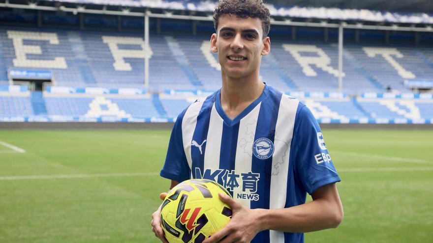 Ángel Pérez: "Vengo a hacer mi propio nombre"