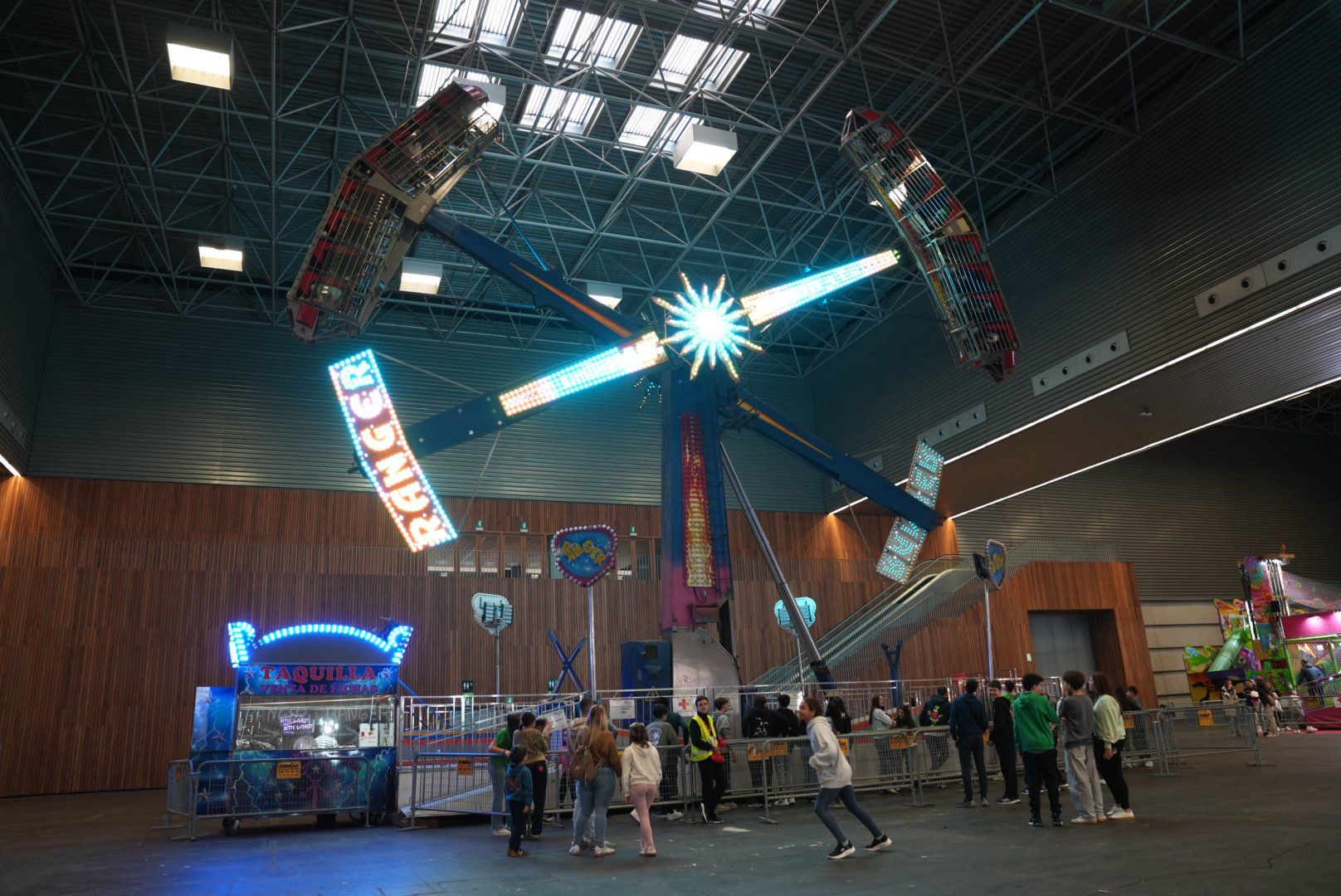 En imágenes: el PIN abre sus puertas en Barakaldo