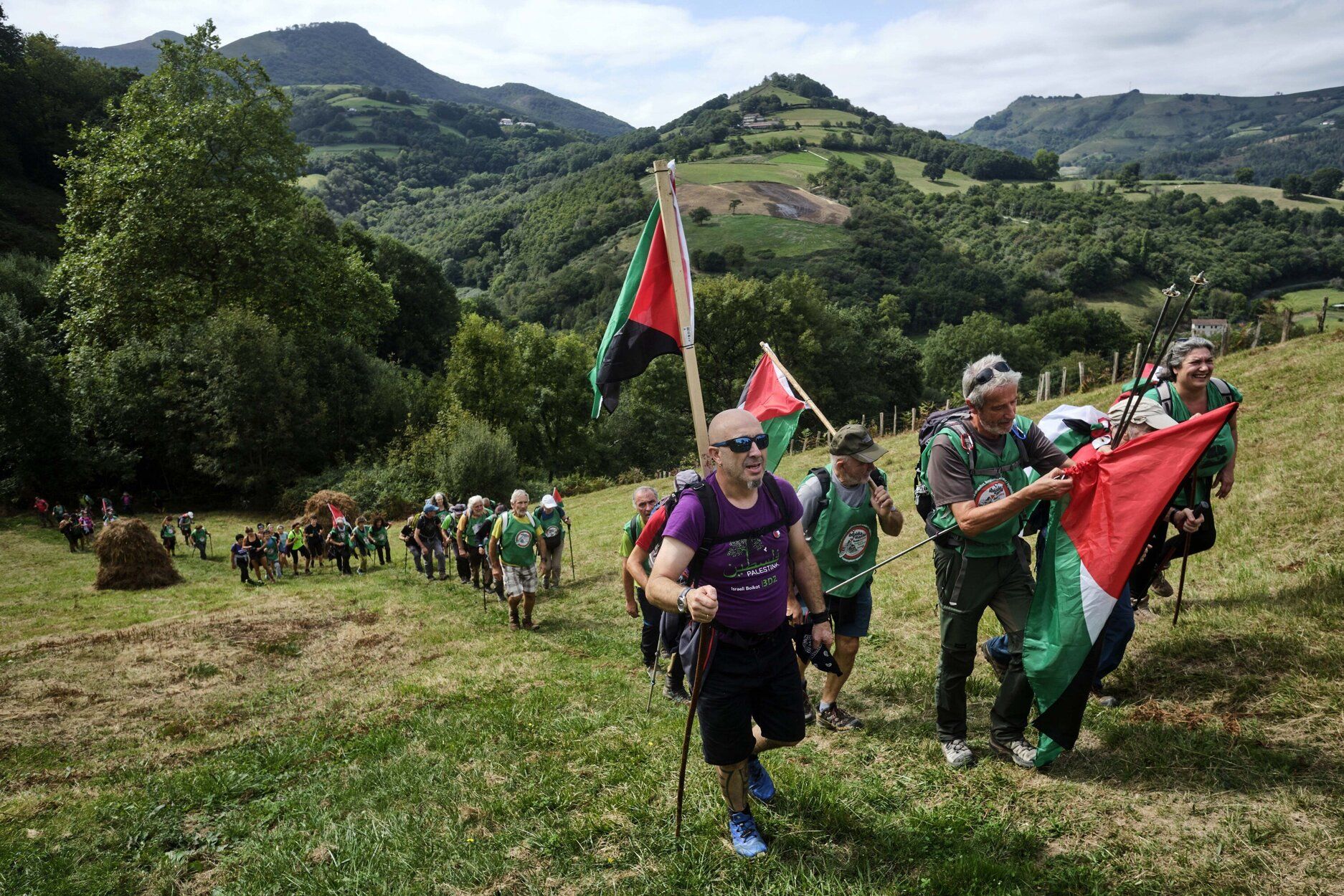 Fotos de la séptima etapa de la marcha propalestina por Navarra, desde Eltzaburu hasta Doneztebe