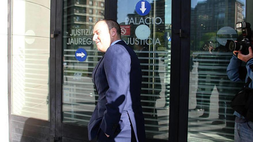 Galipenzo, a la entrada de su juicio en el juzgado.