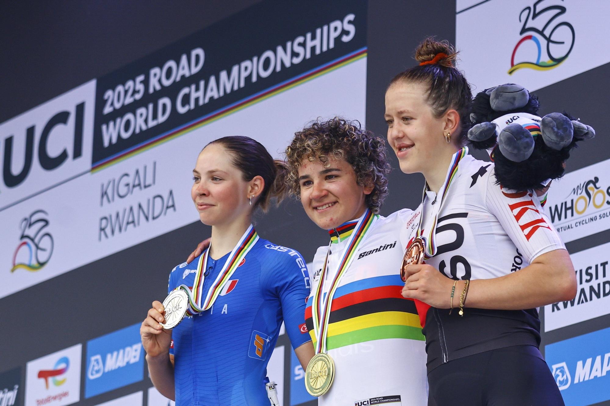 Álbum de fotos de Paula Ortiz campeona del mundo de ciclismo júnior